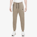 NIKE Tech Fleece 