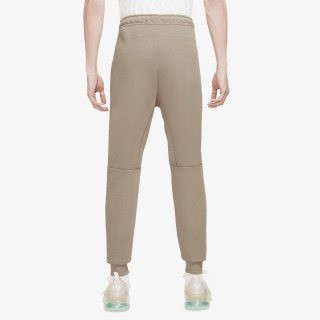 NIKE Tech Fleece 