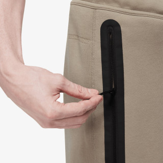 NIKE Tech Fleece 