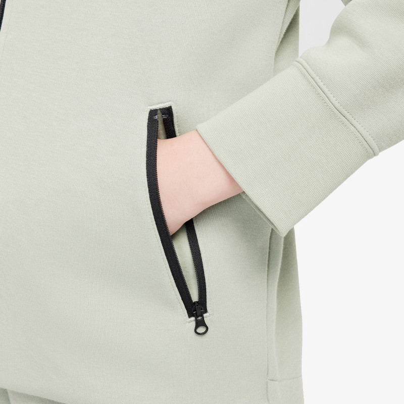 Nike Tech Fleece 