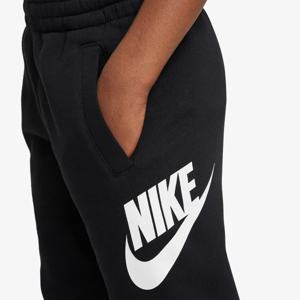 NIKE Club Fleece 