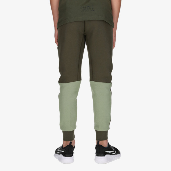 Nike Tech Fleece 