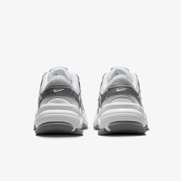Nike Al8 