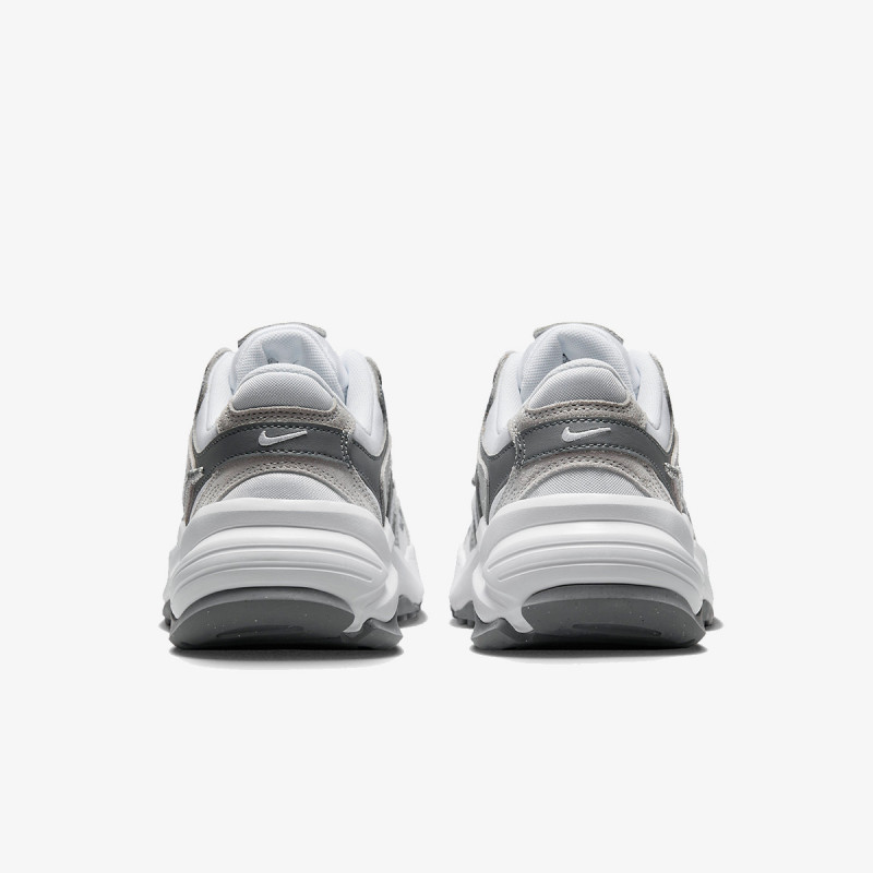 Nike Al8 