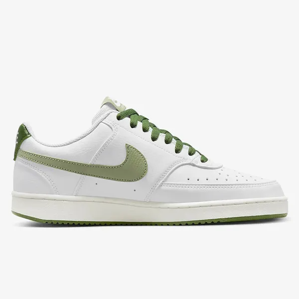 NIKE Court Vision 