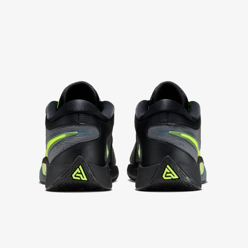 Nike Giannis Freak 6 