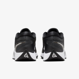 Nike Giannis Freak 6