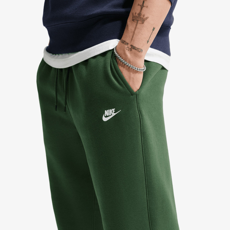 Nike Club 