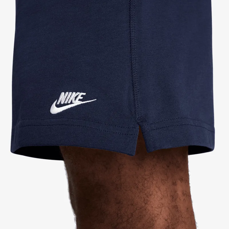 Nike Club 