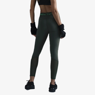 Nike Pro 