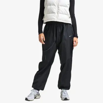Nike Sportswear Essential 