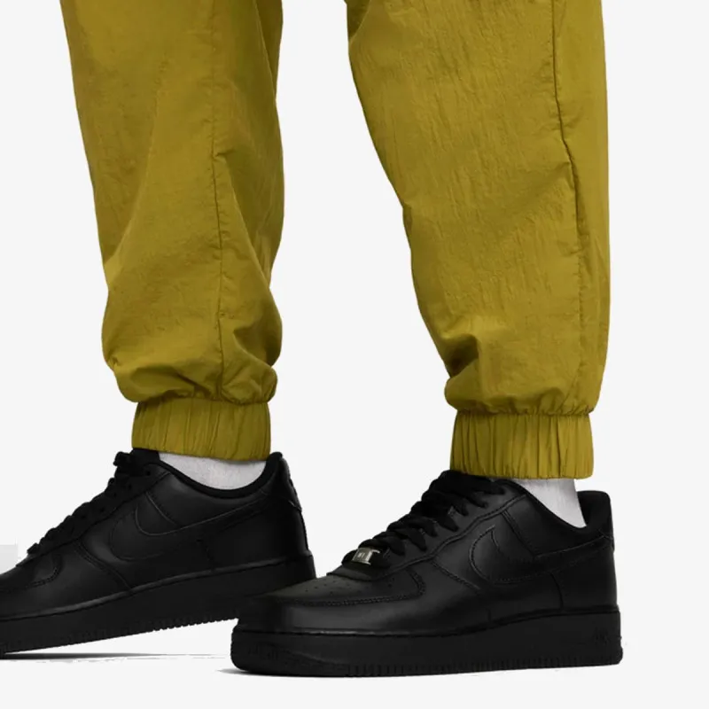 Nike Tech Woven 