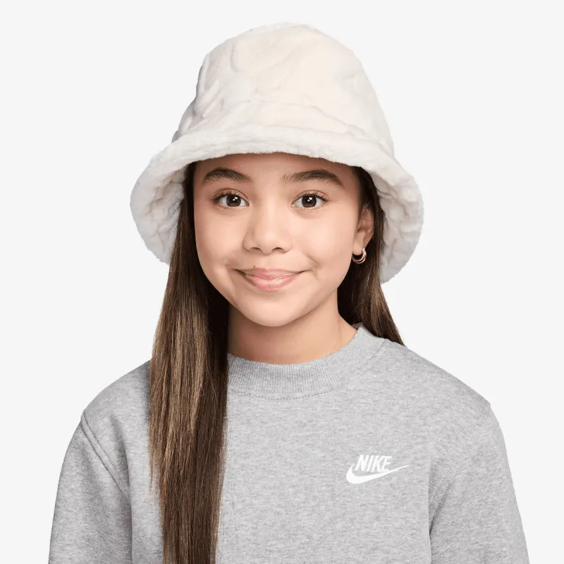 Nike Apex 