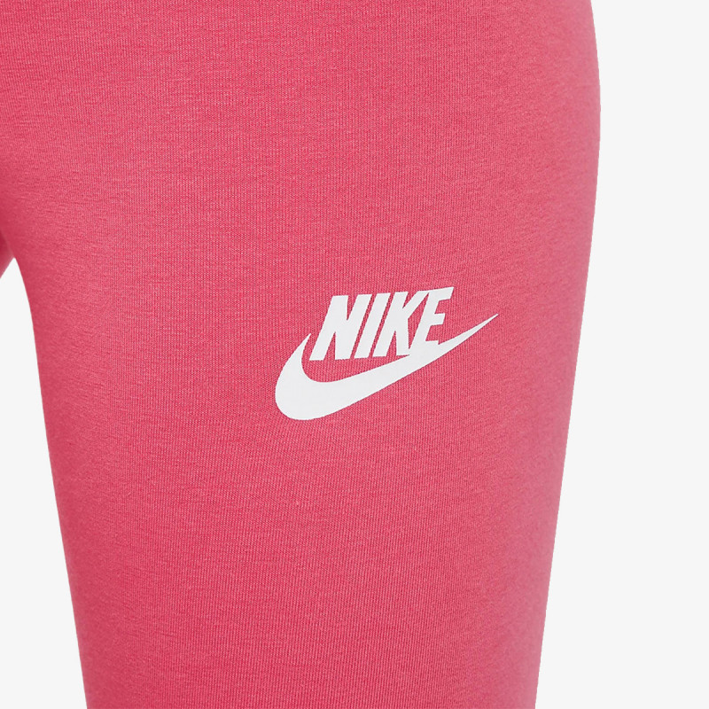 Nike Classic 