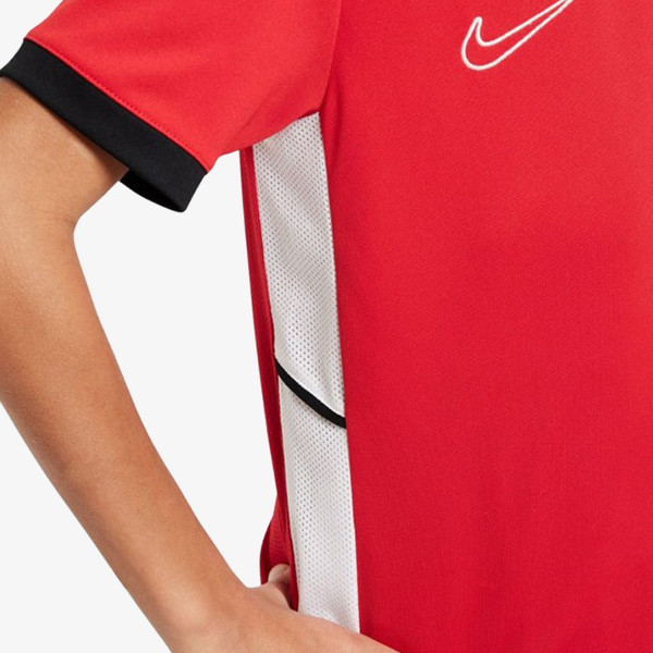 Nike Academy 25 
