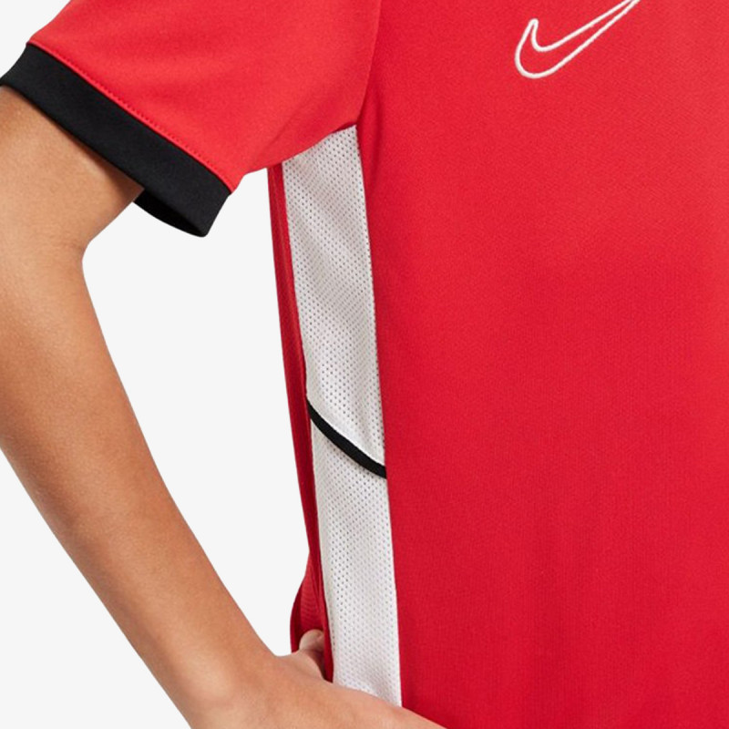 Nike Academy 25 
