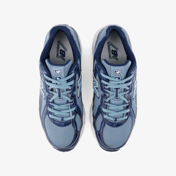 New Balance K 740 