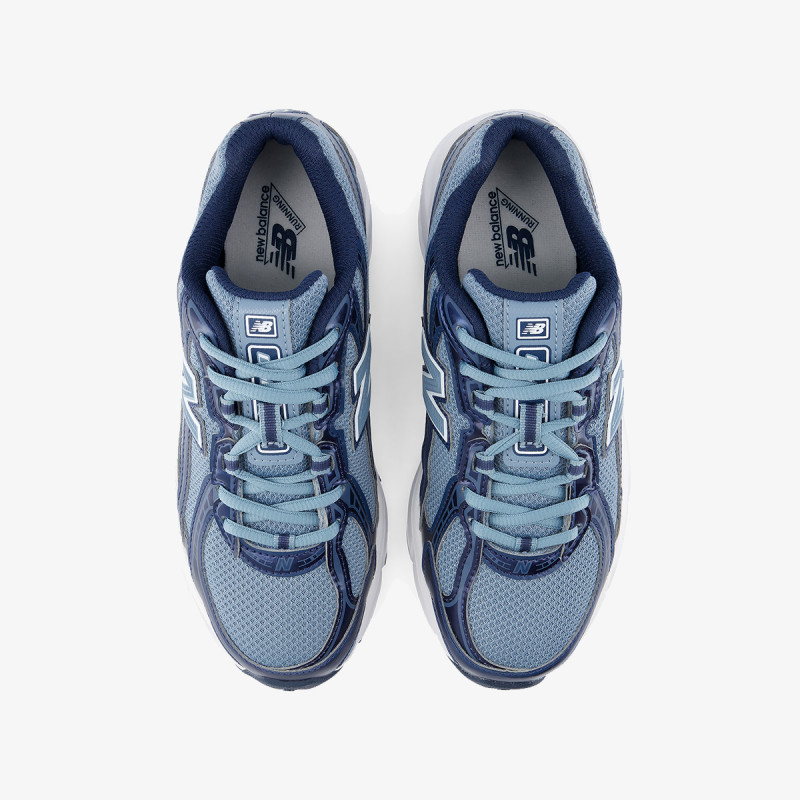 New Balance K 740 