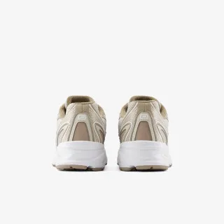 New Balance 740 