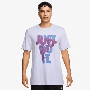 Nike Sportswear 