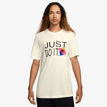 Nike Sportswear 