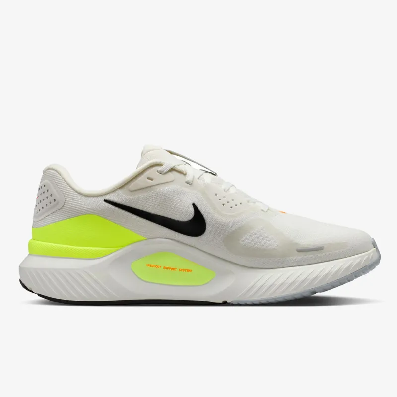 Nike Structure 26 