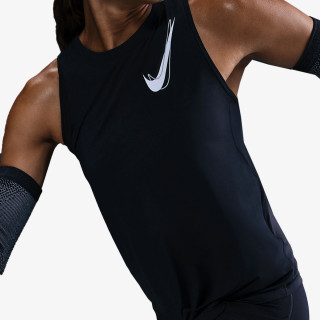 Nike One Swoosh 