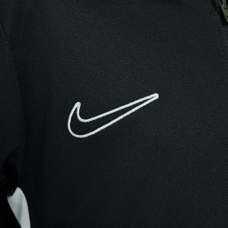 Nike Academy 25 