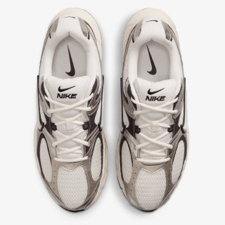 Nike NIKE V5 RNR 