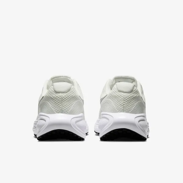 Nike W NIKE REVOLUTION 8 