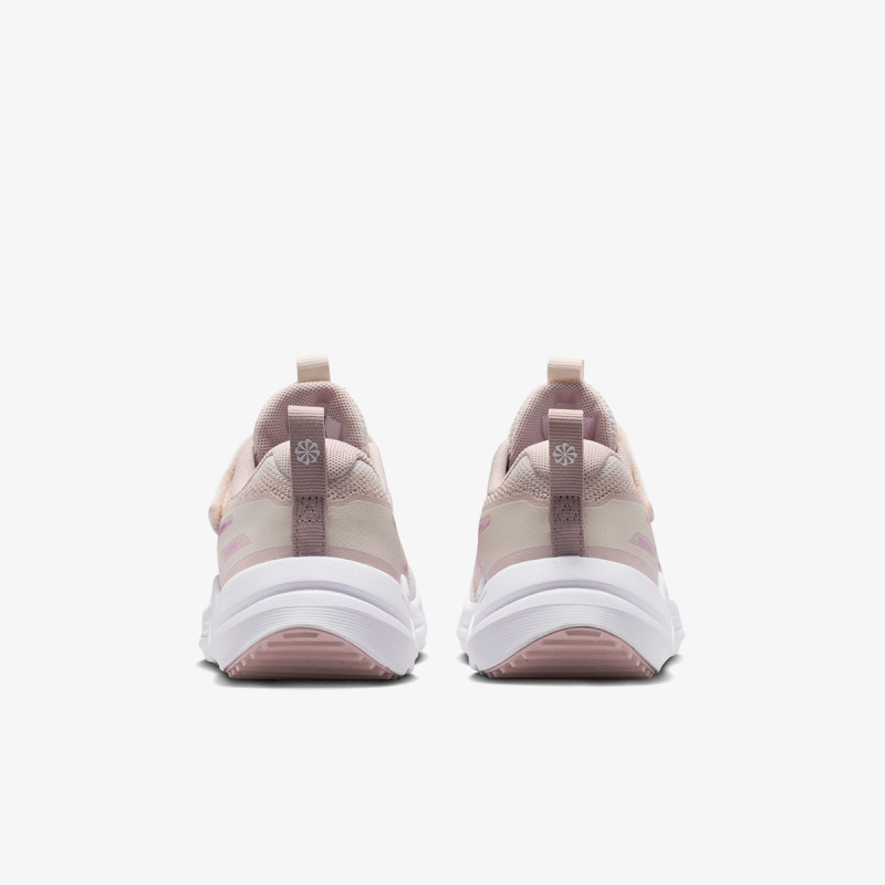 Nike Cosmic Runner 