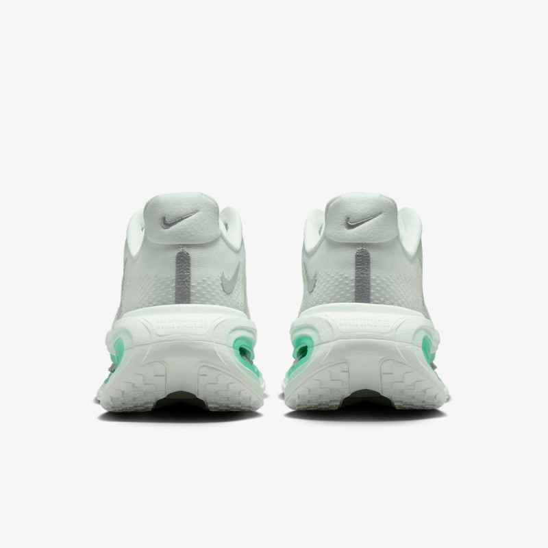 Nike Vomero Premium 