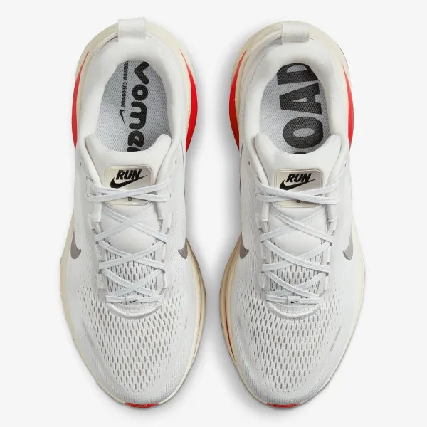 Nike Vomero 18 
