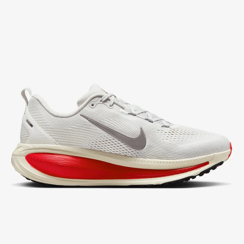 Nike Vomero 18 