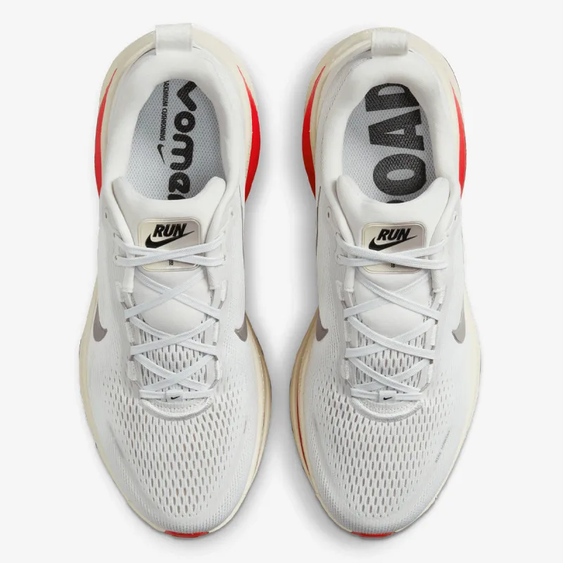 Nike Vomero 18 