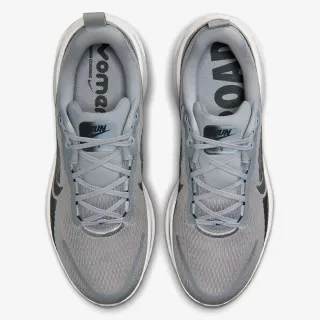Nike Vomero 18 