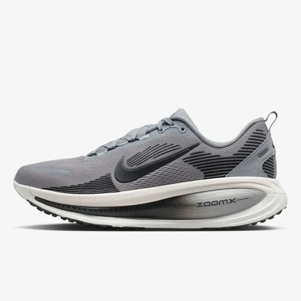 Nike Vomero 18 