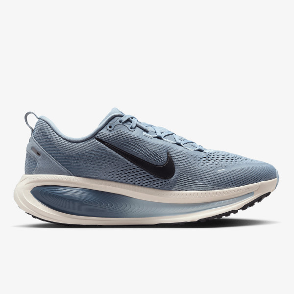 Nike Vomero 18 