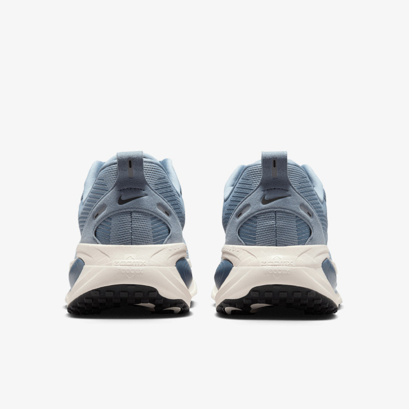 Nike Vomero 18 