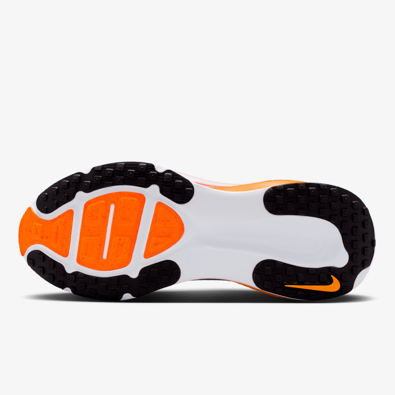 Nike Vomero 18 