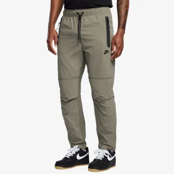 Nike Tech Fleece 