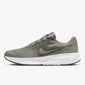 Nike Run Defy 
