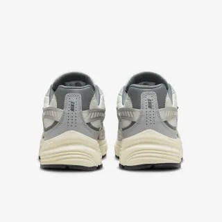 Nike Initiator 
