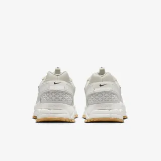 Nike Zoom Vomero Roam 