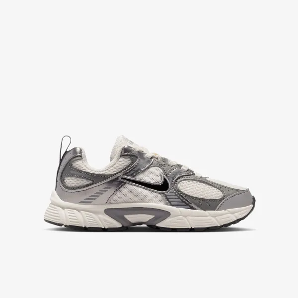 Nike V5 Runner 