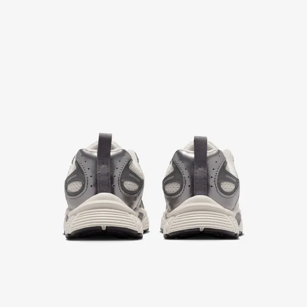 Nike V5 Runner 