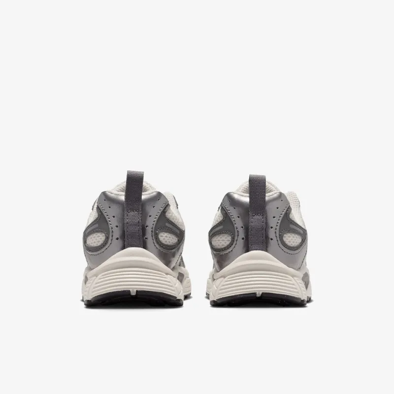 Nike V5 Runner 