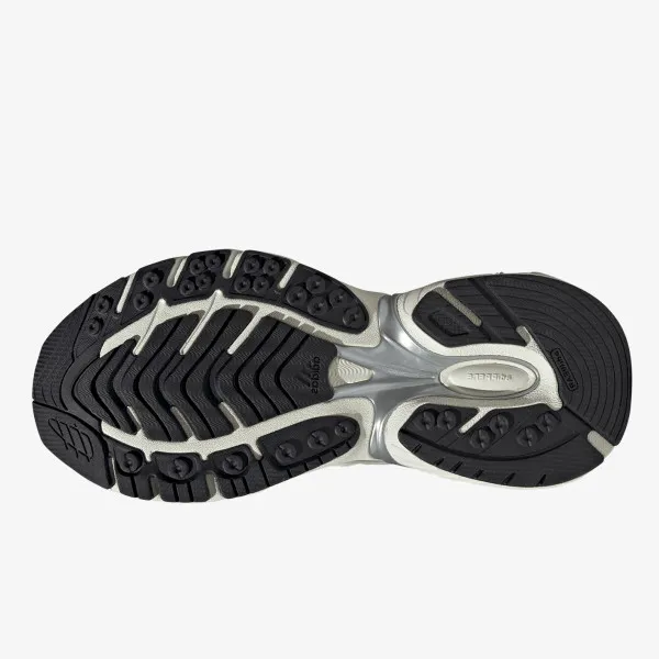 adidas Adistar 