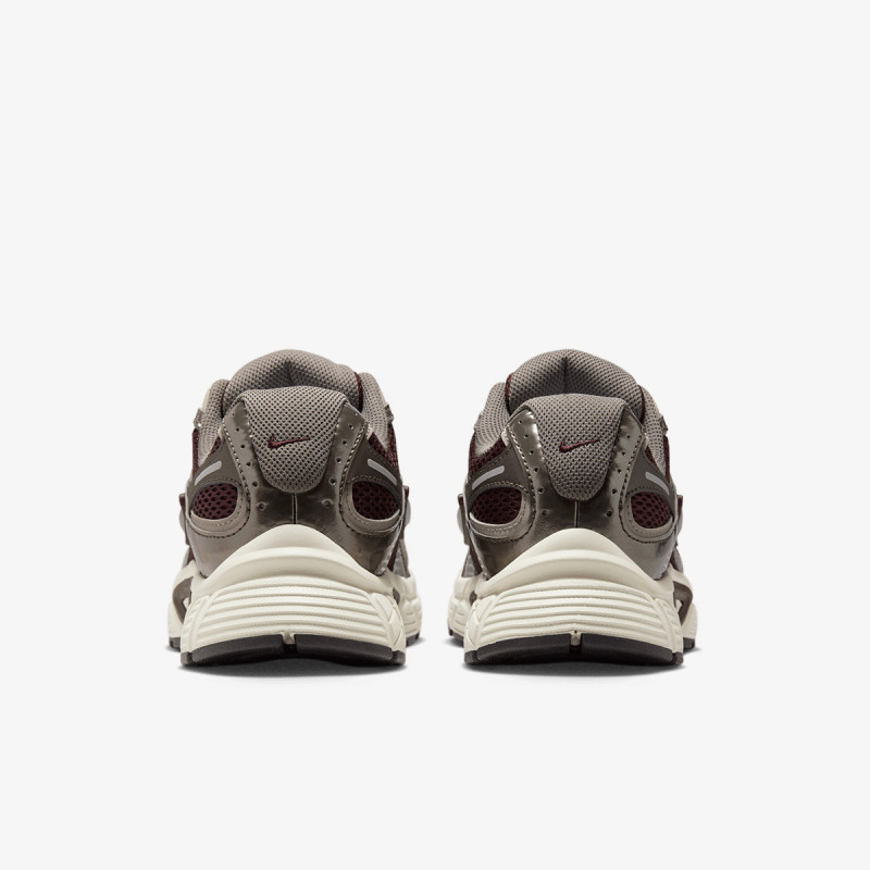 W NIKE V5 RNR 
