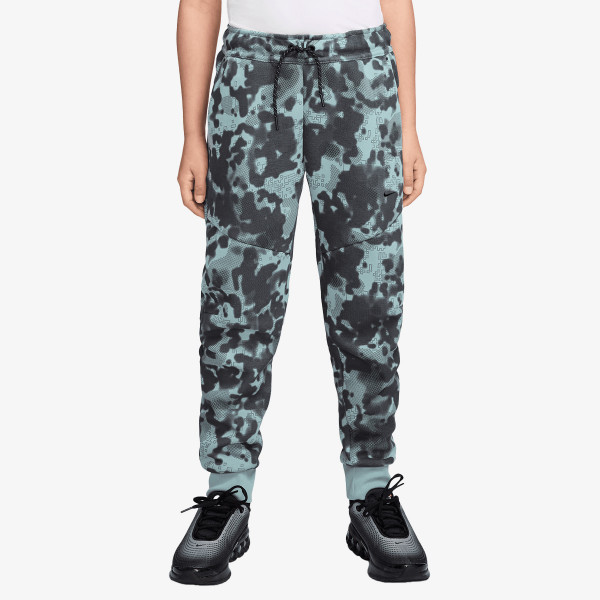 Nike Sportswear 